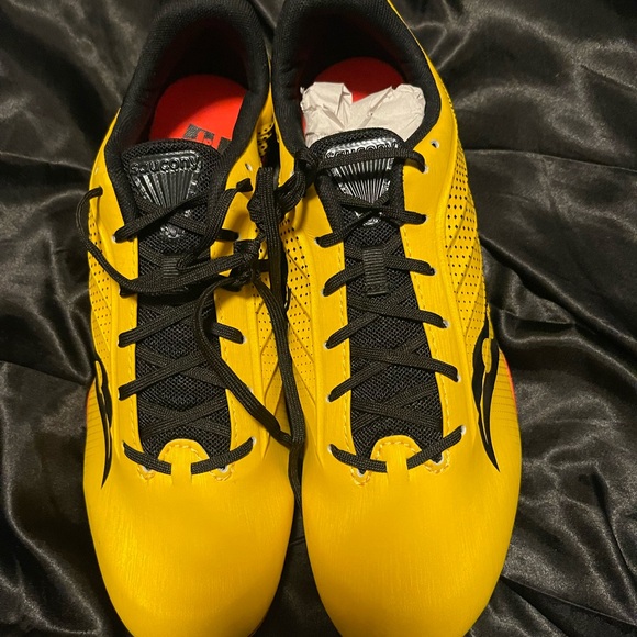 Saucony Women's Field Shoes - Black and Yellow - Picture 2 of 6